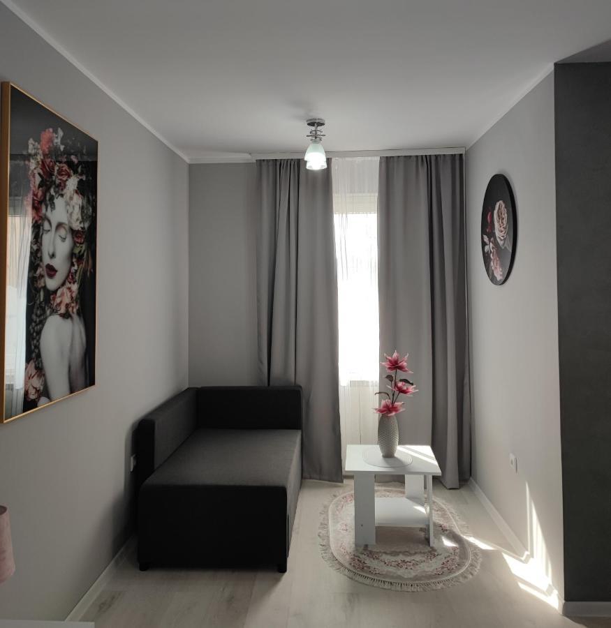 Flora Apartment Surčin 外观 照片